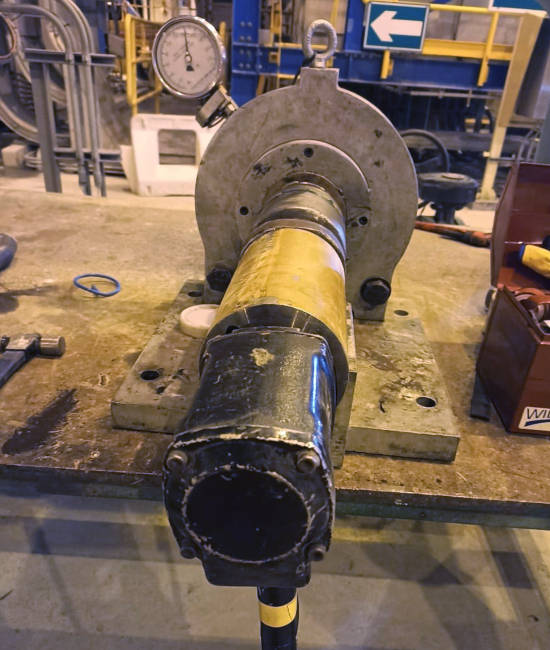 Mantenimiento y calibración de herramientas de torque controlado Foto