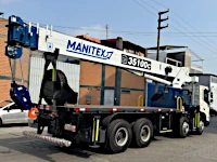 Gr�a telesc�pica MANITEX modelo 35100C